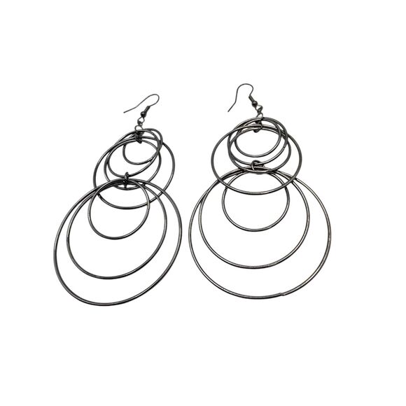 Pierced Earrings Layered Overlapping Rings Charcoal Black Tone French Wire - Picture 2 of 4
